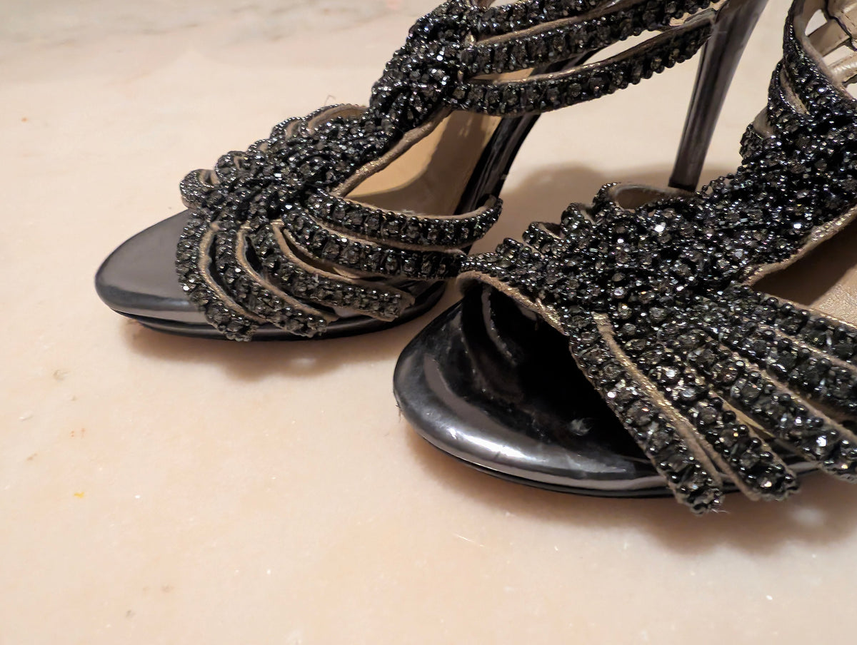 Antonio Melani, Beaded Evening Sandals (Size 6.5M ） Leather Sole