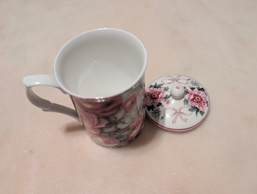 Mayfair Fine Bone China Staffordshire England Floral Tea Mug w/ Lid