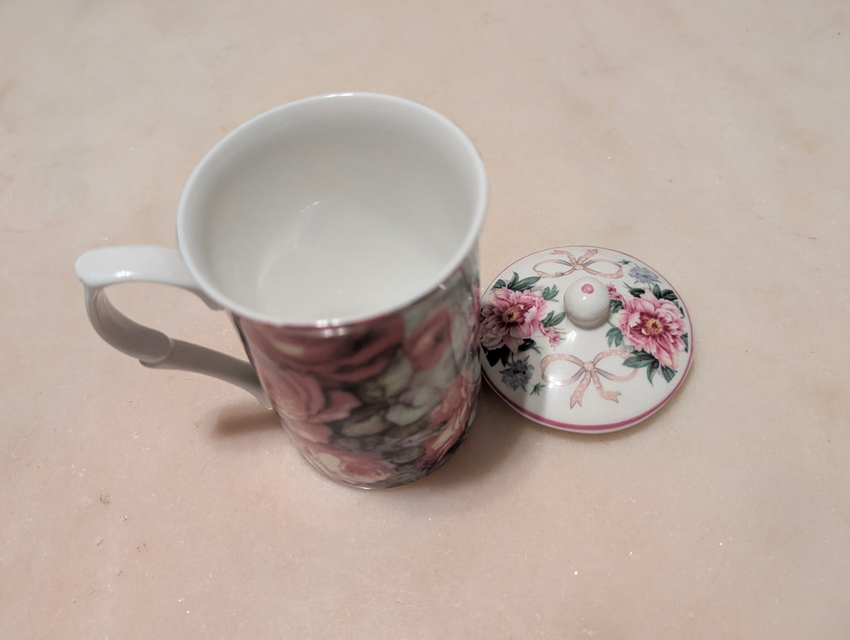 Mayfair Fine Bone China Staffordshire England Floral Tea Mug w/ Lid