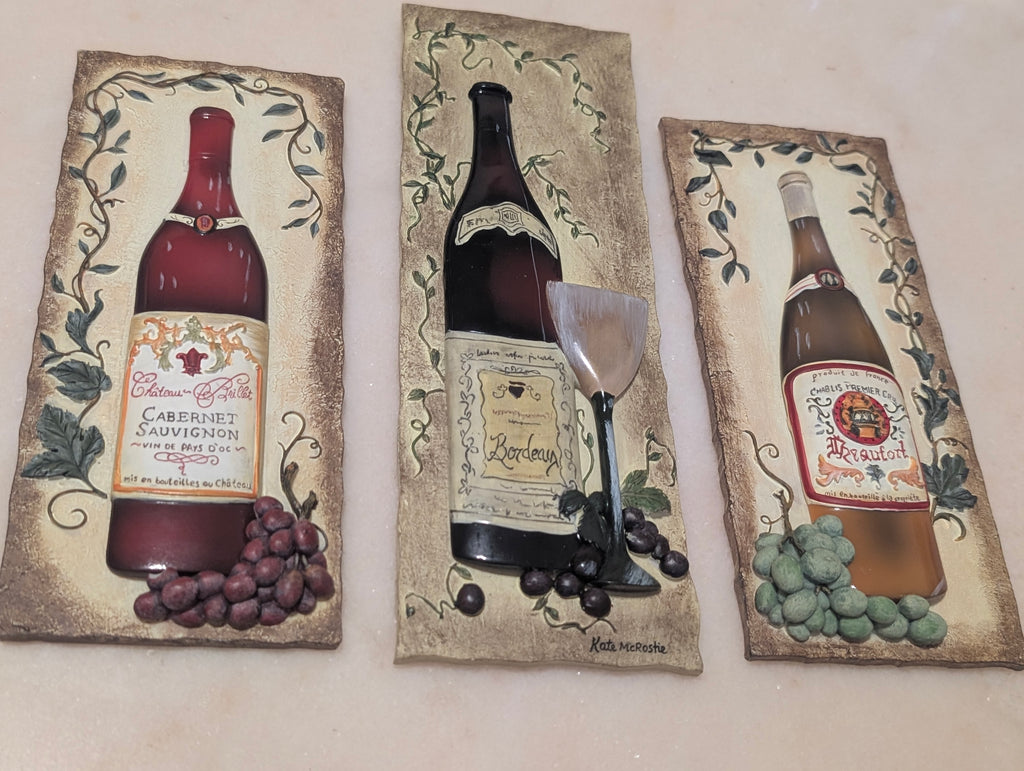 Wine Bottle Wall Art Set of 3 Hand Painted Kitchen Decor　