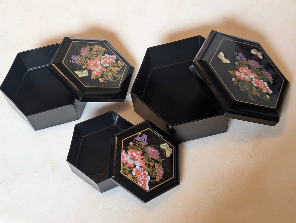 Japanese Black Lacquer Nesting Trinket Boxes Set of 3 Hexagon Mother of Pearl Butterfly Floral