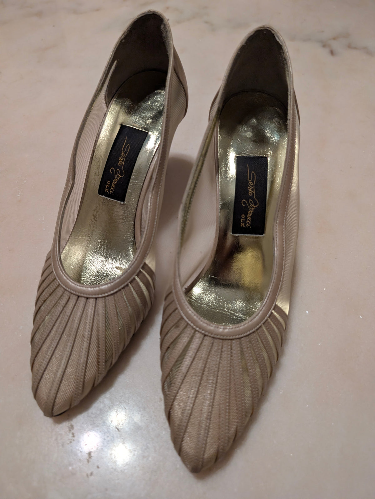 Sesto Meucci Mesh and Leather, Champagne Gold Heel Pumps (size 6 ）made in spain