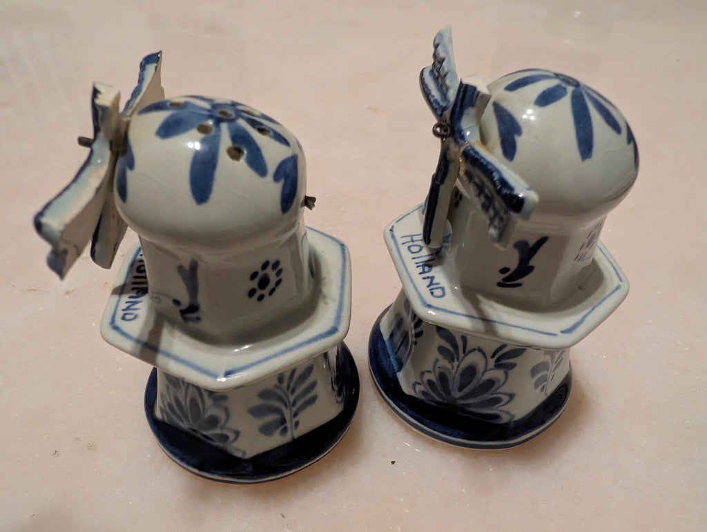 Vintage Delft Blue Holland Windmill Salt & Pepper Shakers Rotating Blades Pair