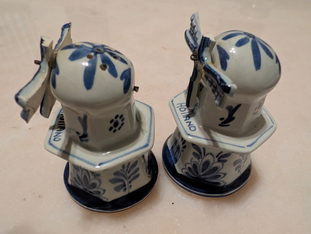 Vintage Delft Blue Holland Windmill Salt & Pepper Shakers Rotating Blades Pair