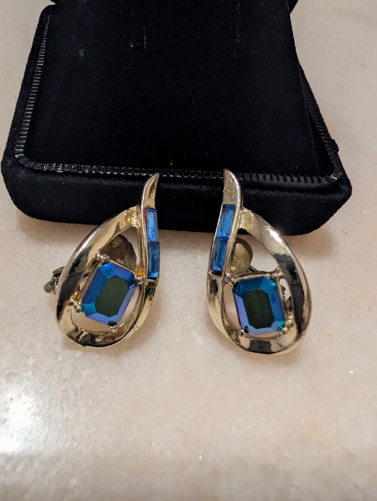 Vintage Designer Blue Aurora Borealis  Clip Earrings: Coro