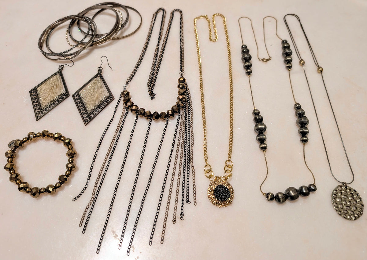Gold and Silver Tone Jewerly Bundle