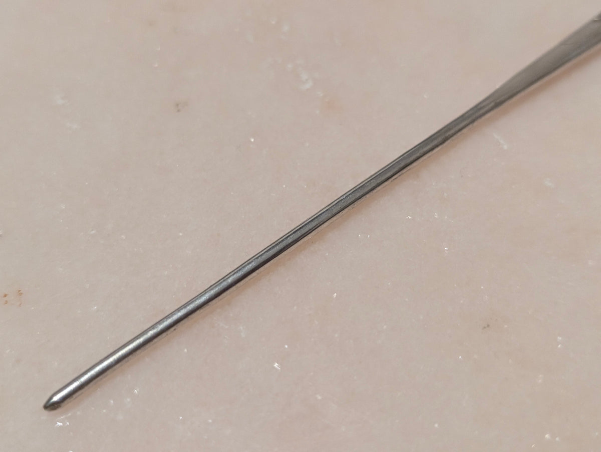 Vintage Chinese Silver Filigree Hair Stick Pin Jade Leaf Charm Marked Zu Yin 足銀