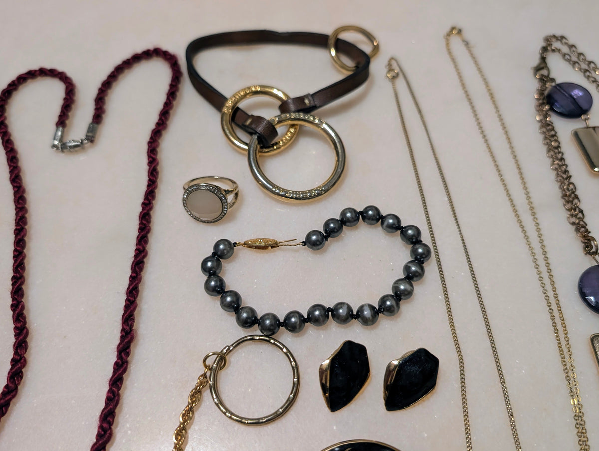 Vintage Gold Tone Jewerly Bundle, Romantic Style