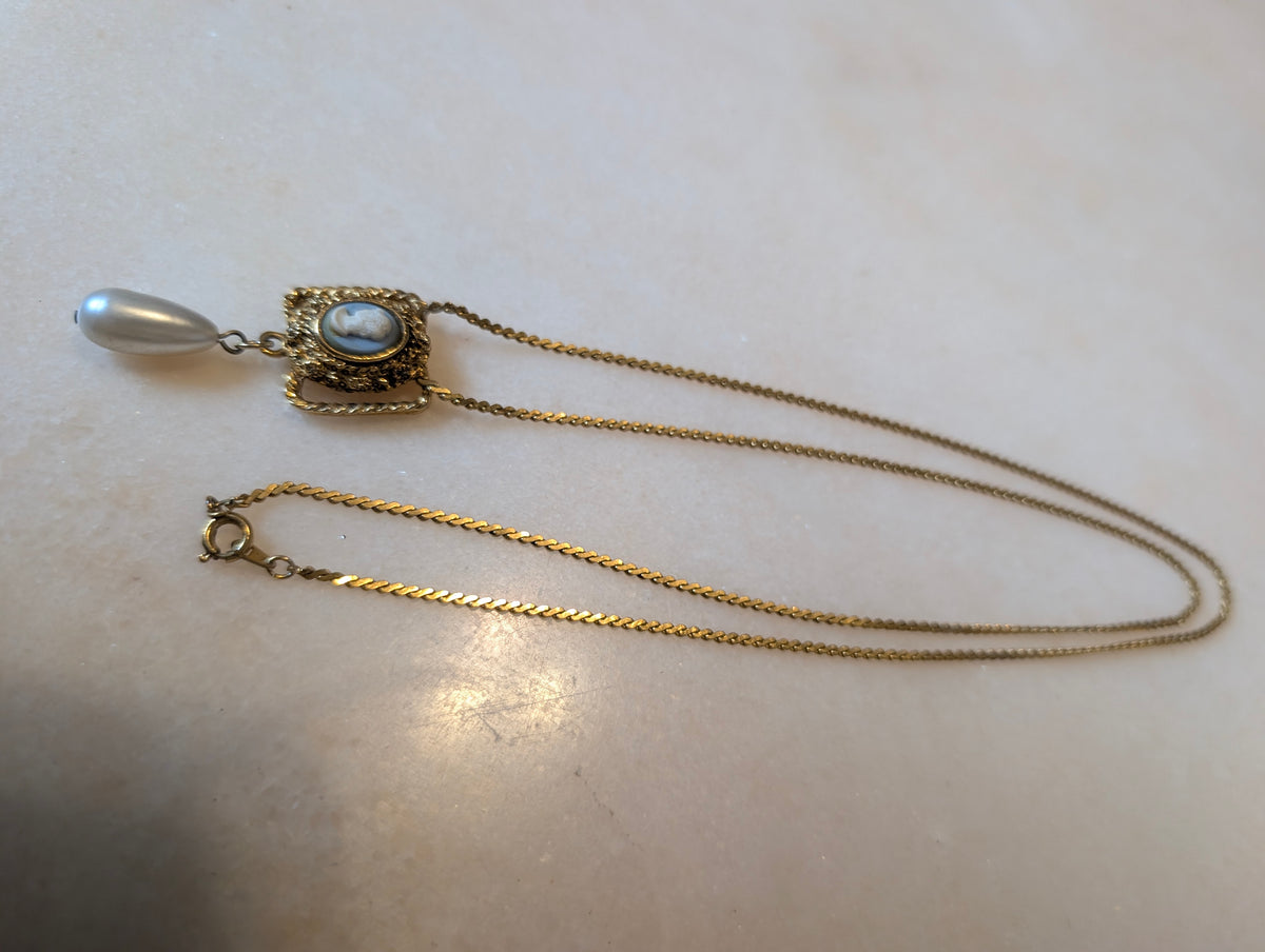 Vintage Cameo Necklace with Faux Pearl Drop