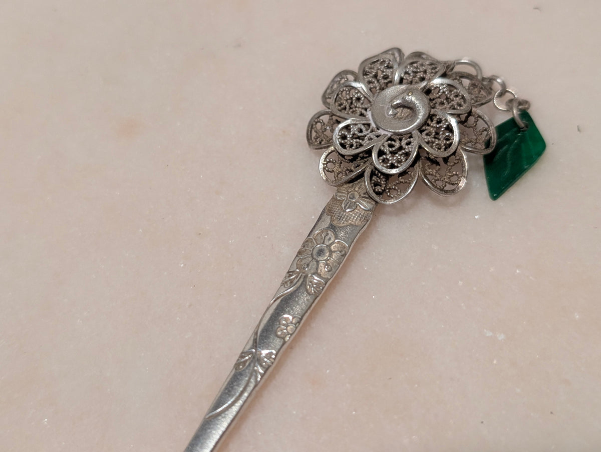 Vintage Chinese Silver Filigree Hair Stick Pin Jade Leaf Charm Marked Zu Yin 足銀