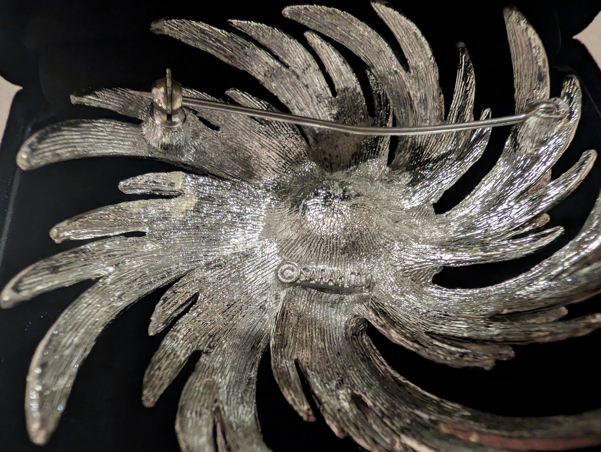 Vintage Designer Swirl Starburst Brooch: Sarah Coventry