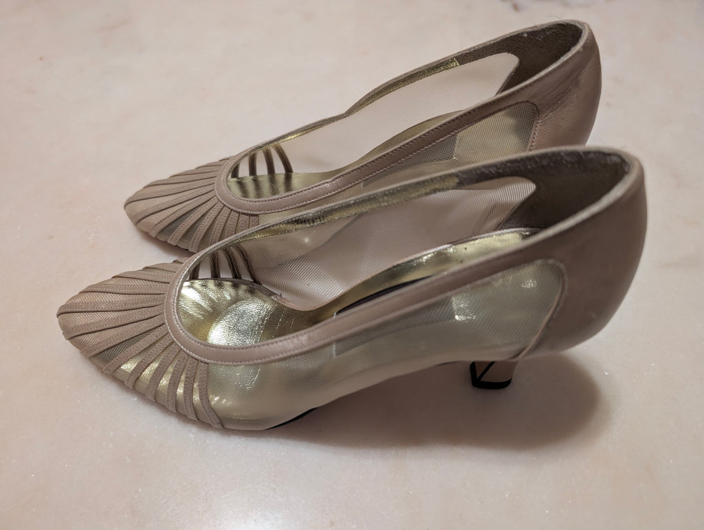 Sesto Meucci Mesh and Leather, Champagne Gold Heel Pumps (size 6 ）made in spain