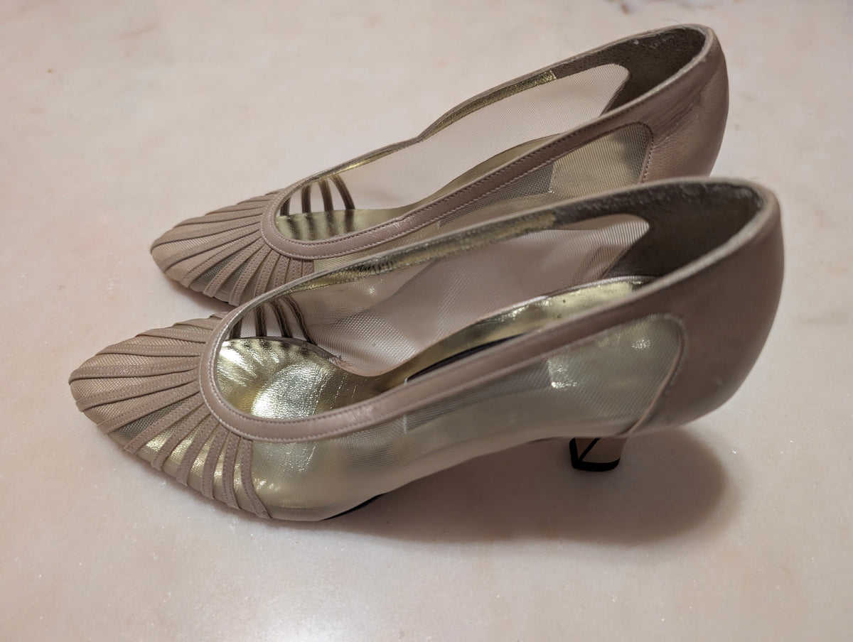 Sesto Meucci Mesh and Leather, Champagne Gold Heel Pumps (size 6 ）made in spain