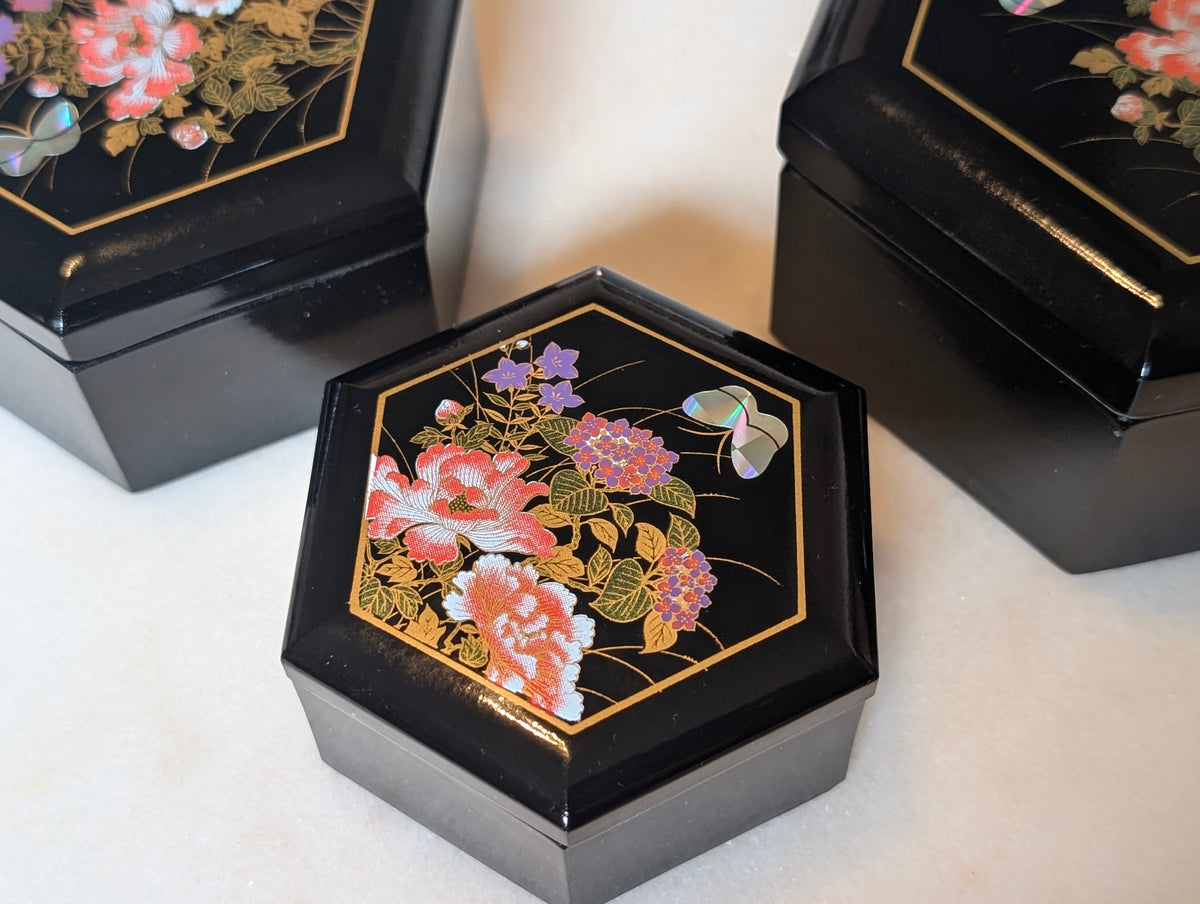 Japanese Black Lacquer Nesting Trinket Boxes Set of 3 Hexagon Mother of Pearl Butterfly Floral