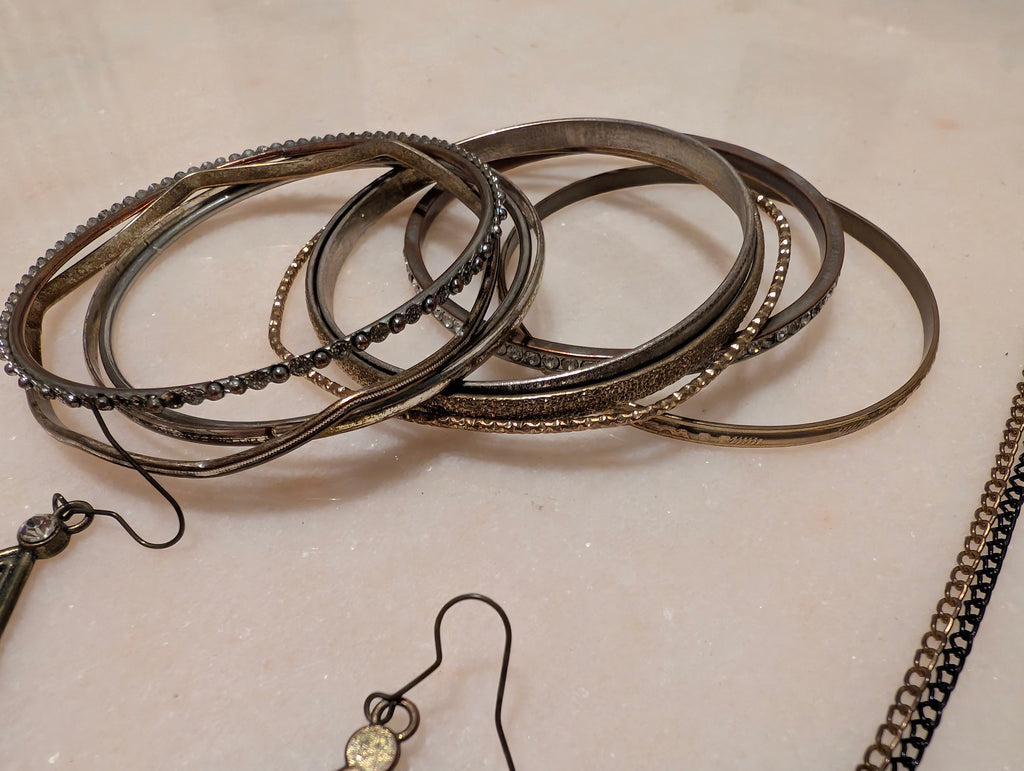 Gold and Silver Tone Jewerly Bundle
