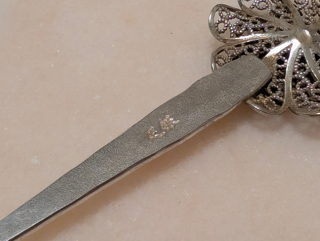 Vintage Chinese Silver Filigree Hair Stick Pin Jade Leaf Charm Marked Zu Yin 足銀