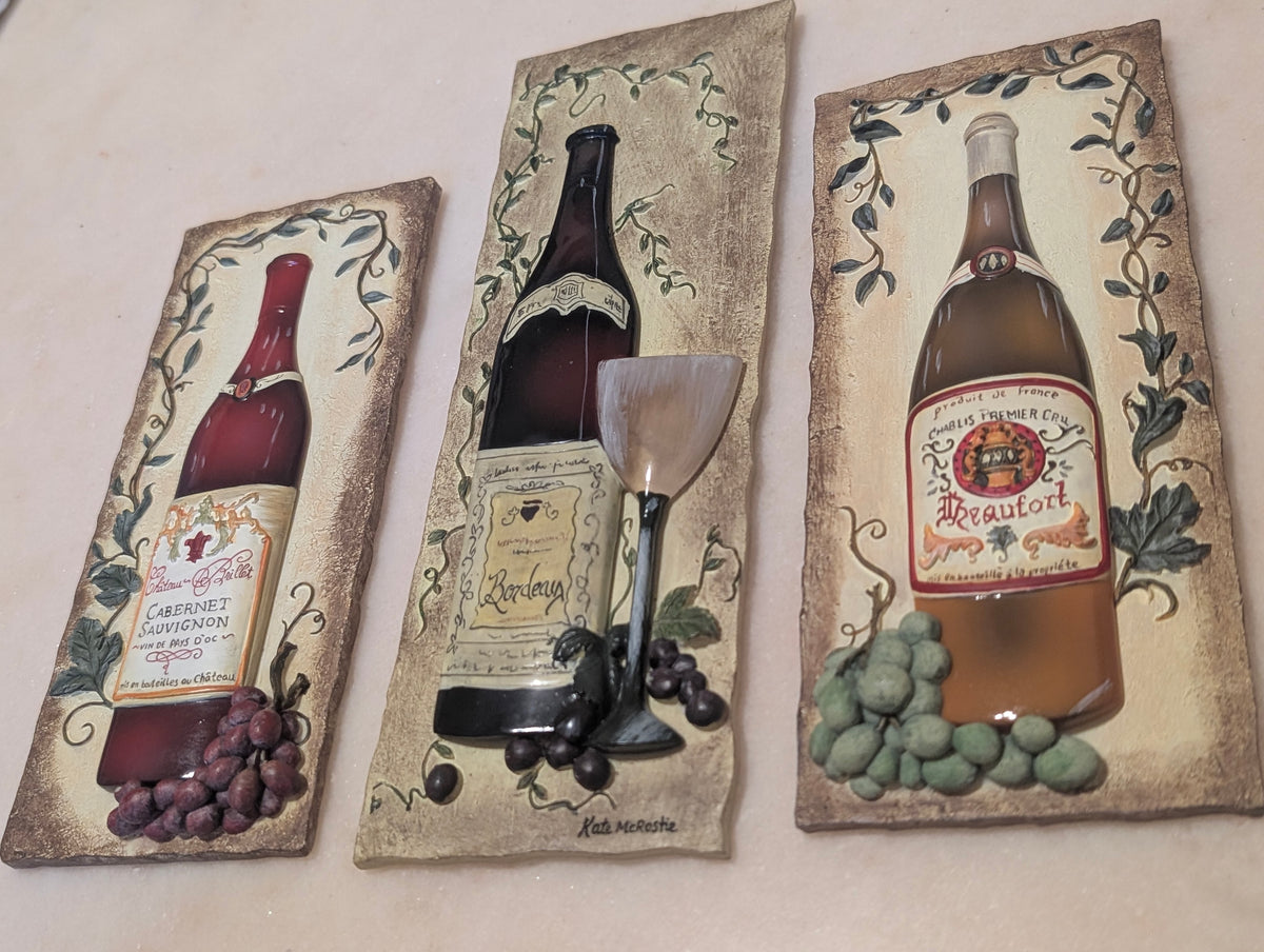 Wine Bottle Wall Art Set of 3 Hand Painted Kitchen Decor　