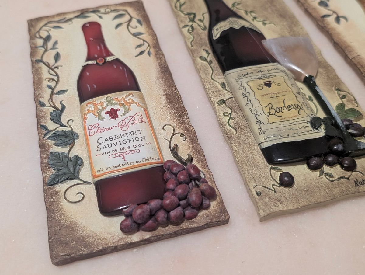 Wine Bottle Wall Art Set of 3 Hand Painted Kitchen Decor　