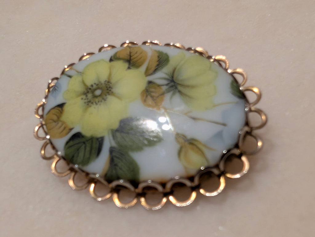 Vintage Floral Porcelain Style Brooch Pin