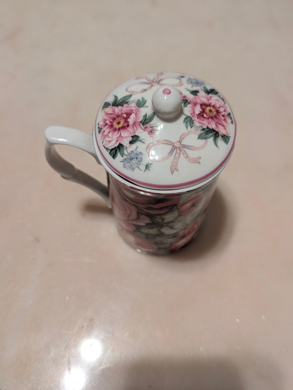 Mayfair Fine Bone China Staffordshire England Floral Tea Mug w/ Lid