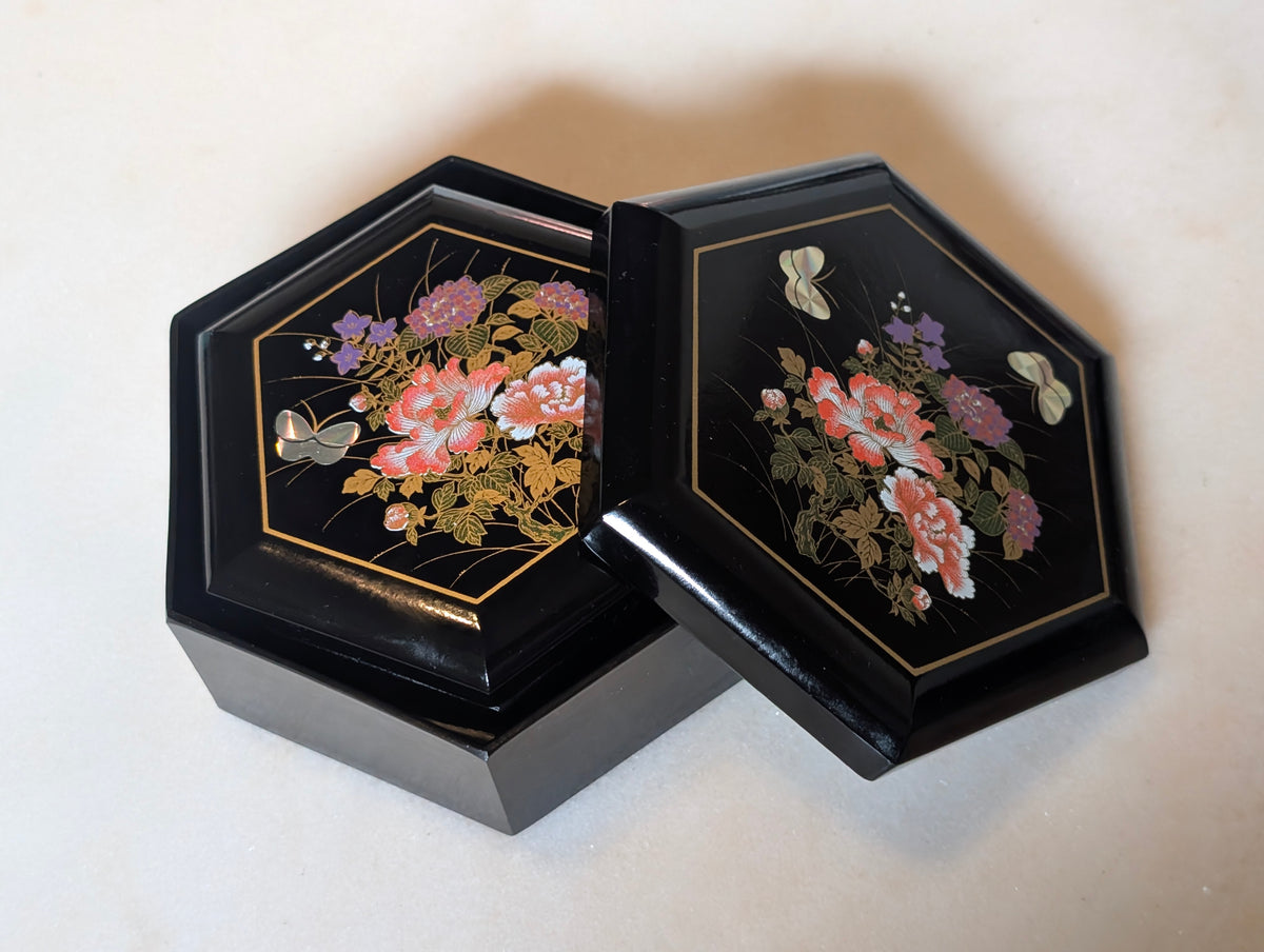 Japanese Black Lacquer Nesting Trinket Boxes Set of 3 Hexagon Mother of Pearl Butterfly Floral