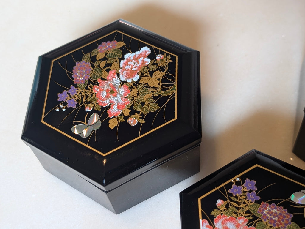Japanese Black Lacquer Nesting Trinket Boxes Set of 3 Hexagon Mother of Pearl Butterfly Floral